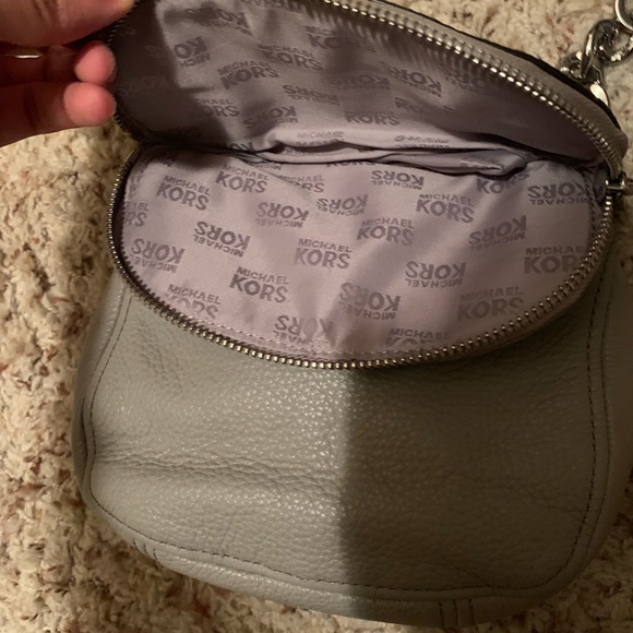 Michael Kors crossbody bag - Picture 4 of 7